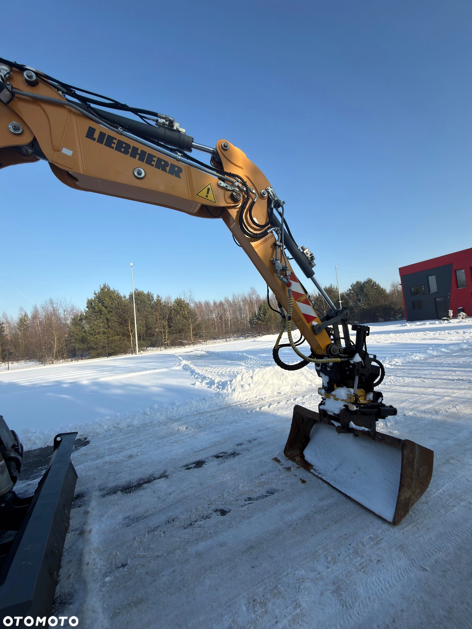 Liebherr A910 compact new7