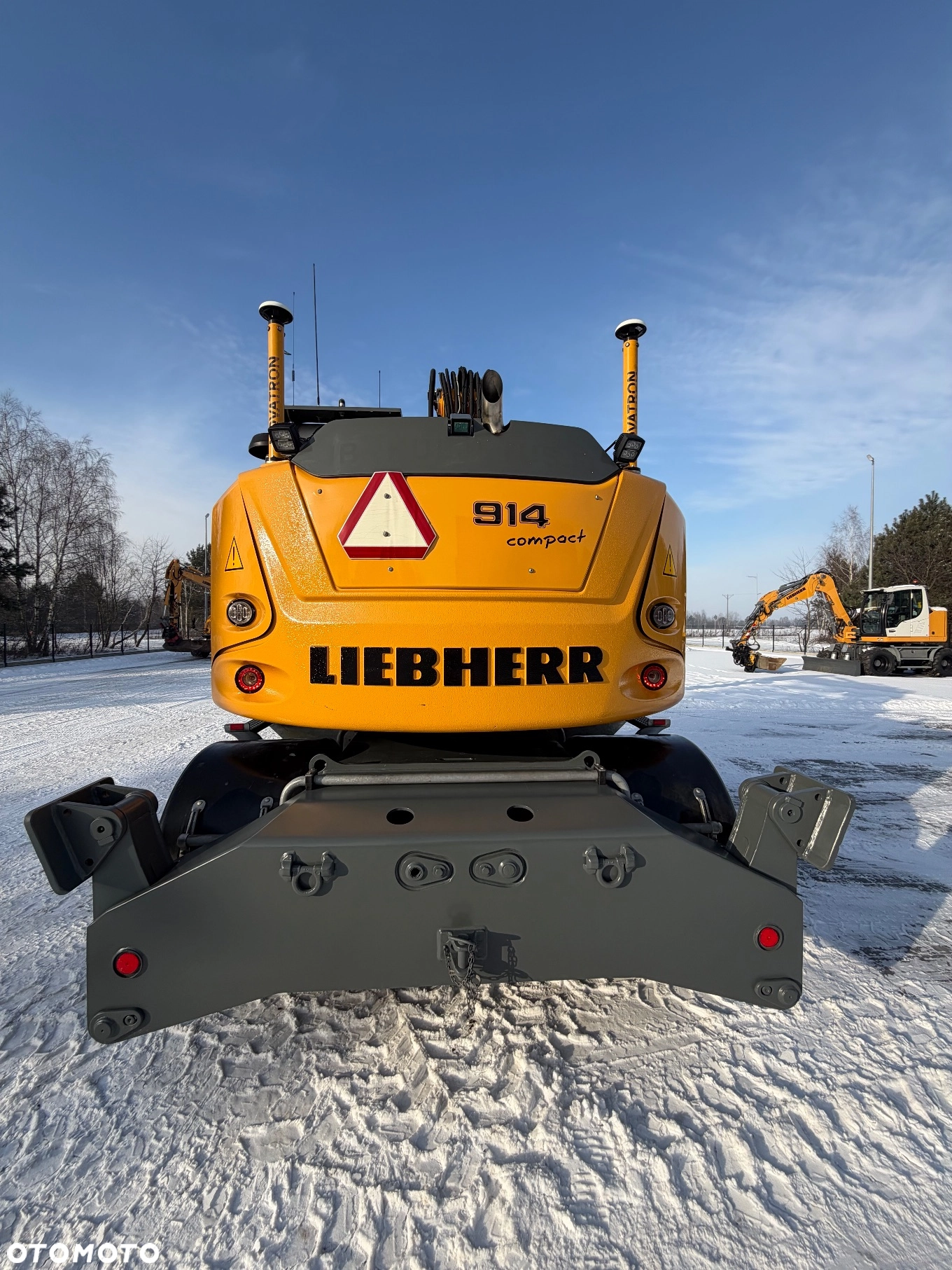 Liebherr A914 compacti12