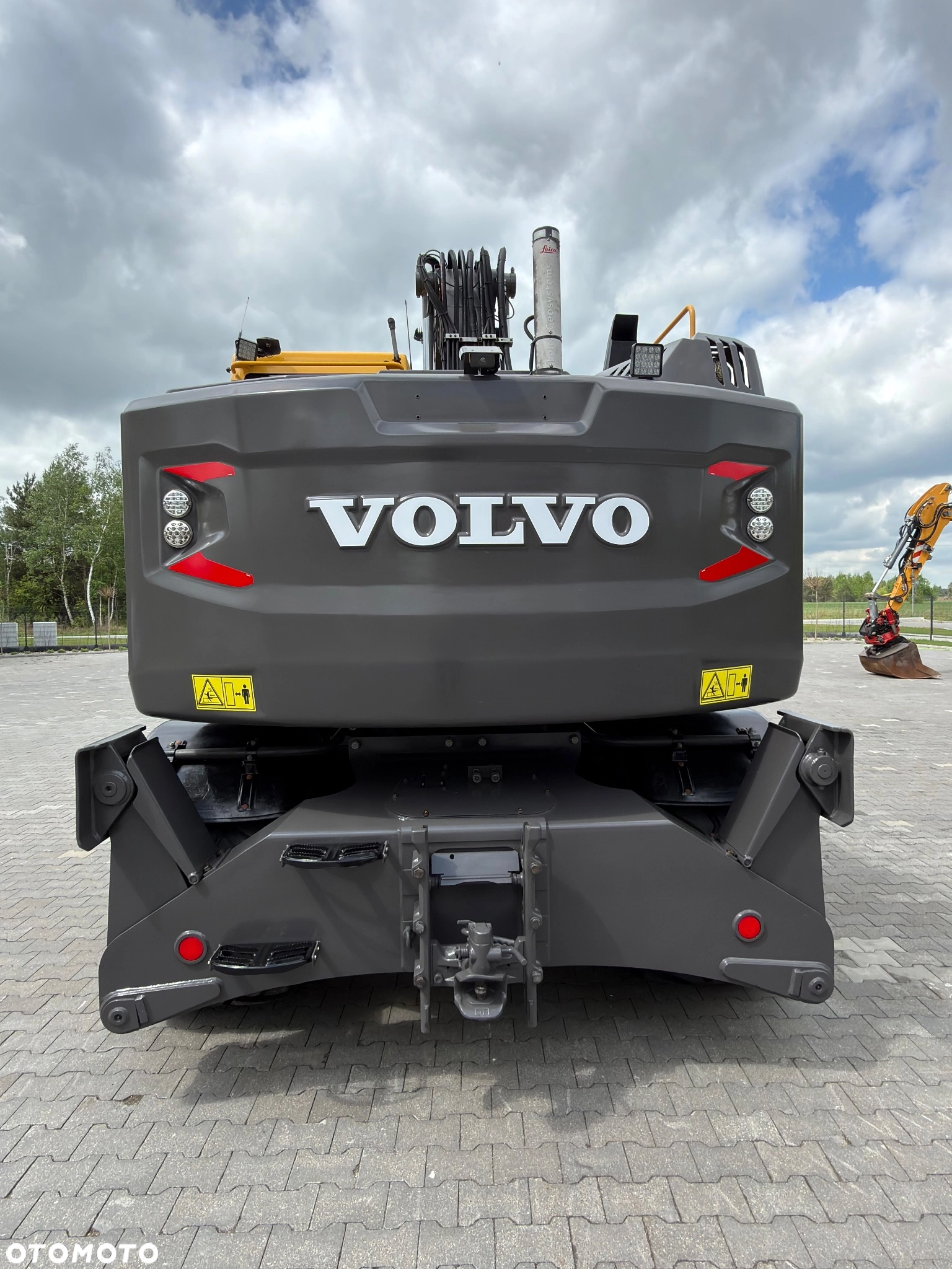 Volvo EW160E32